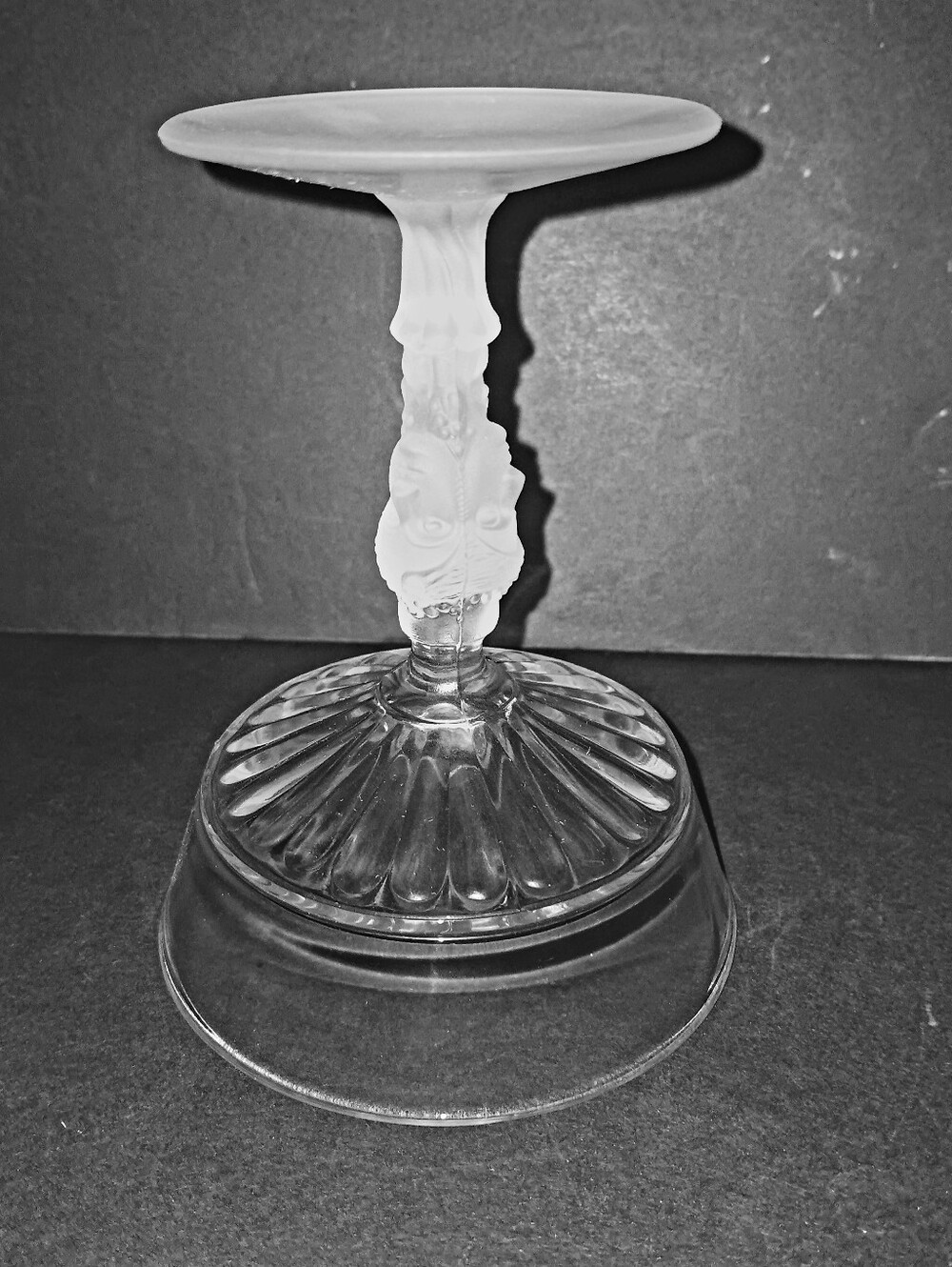 MMA Champagne Glasses with 3 FACES on Frosted Glass Pedestal Set Of 4 - Picture 6 of 11
